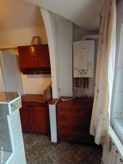 Apartament cu 3 camere decomandat în Lunei