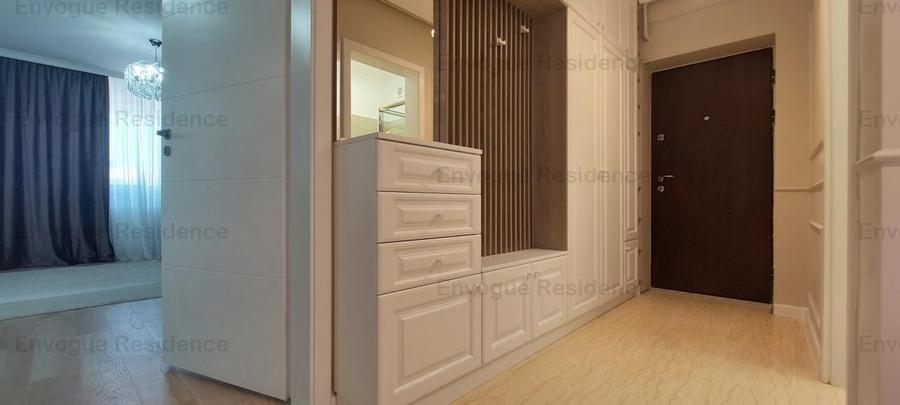 Penthouse cu 3 camere decomandat, mobilat în Militari