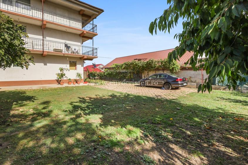 Casă cu 4 camere cu Canalizare în Vest