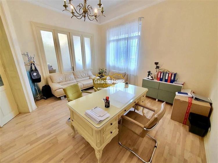 Casă cu 5 camere cu Teren 177 Mp în Dacia
