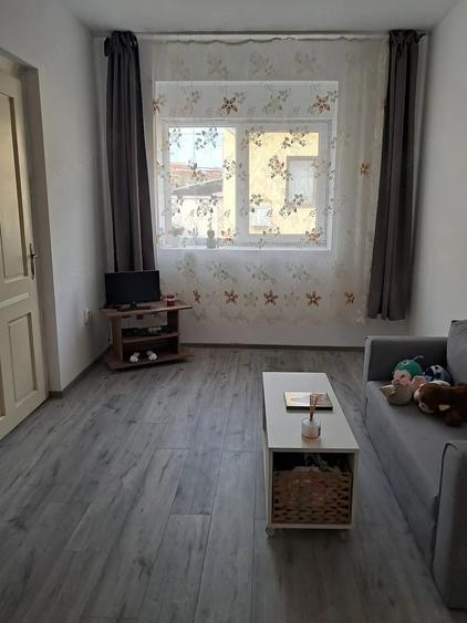 Casă cu 3 camere cu Teren 400 Mp în Gării