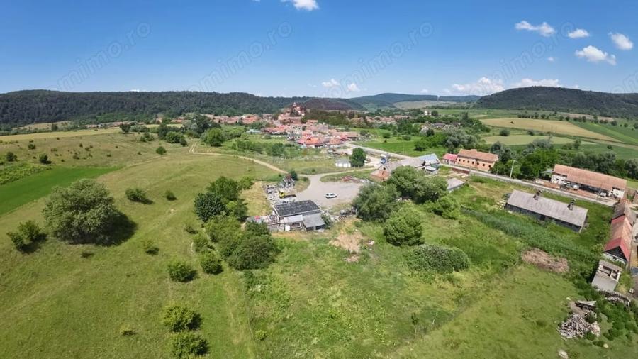 Teren de 2463 mp, în Apold