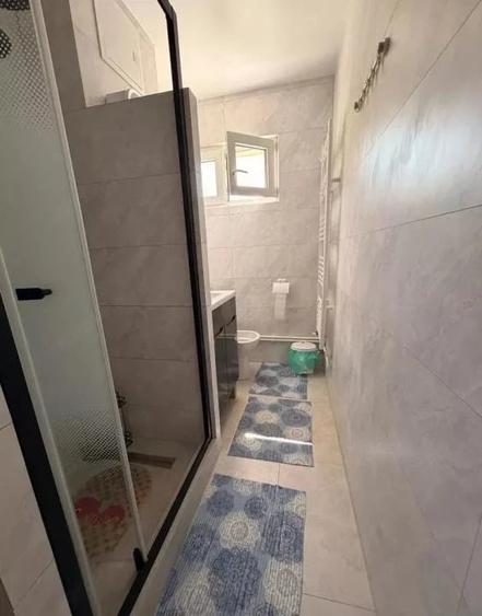 Apartament cu 2 camere semidecomandat în Filiași