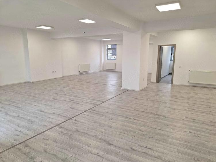 Apartament cu 4 camere decomandat în Centrul Civic