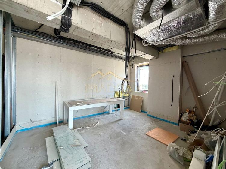 Apartament cu 5 camere decomandat în Herăstrău