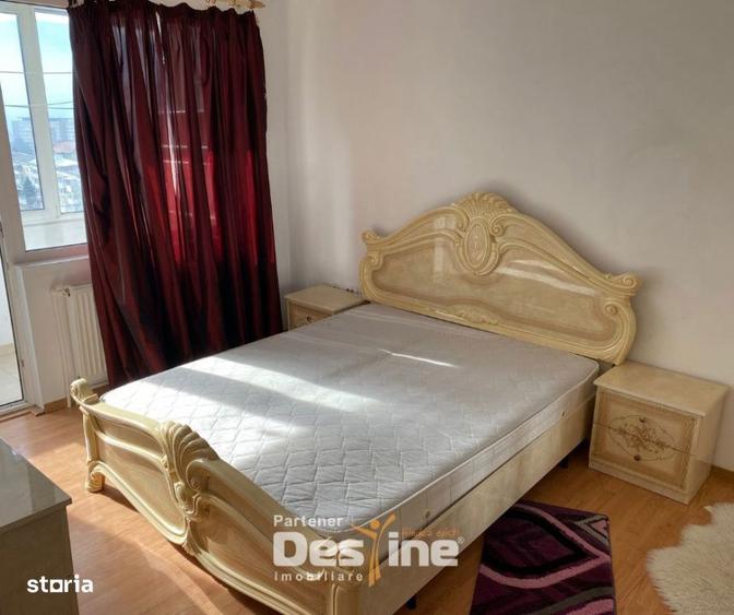 Apartament cu 4 camere semidecomandat, mobilat în Central