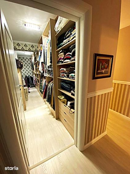 Apartament cu 4 camere în Drumul Taberei