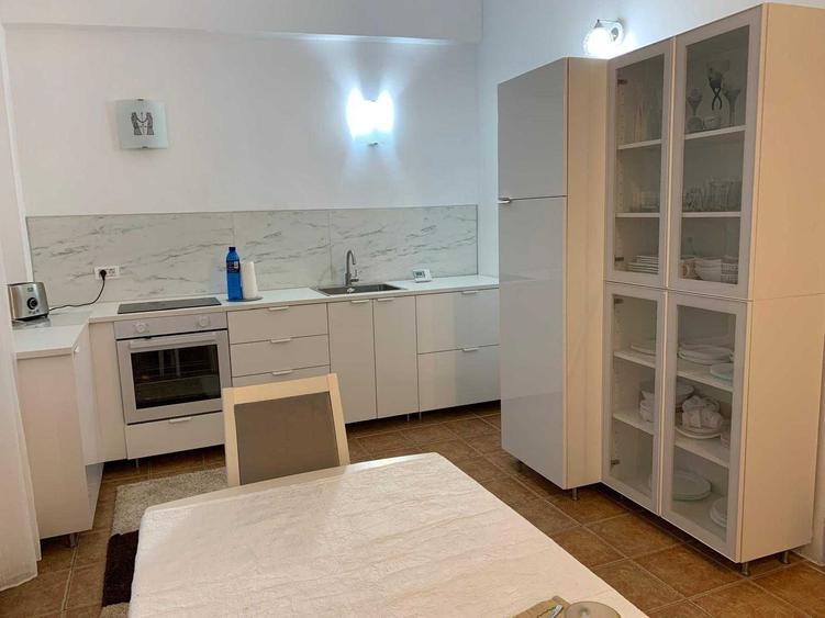 Casă cu 2 camere în Central