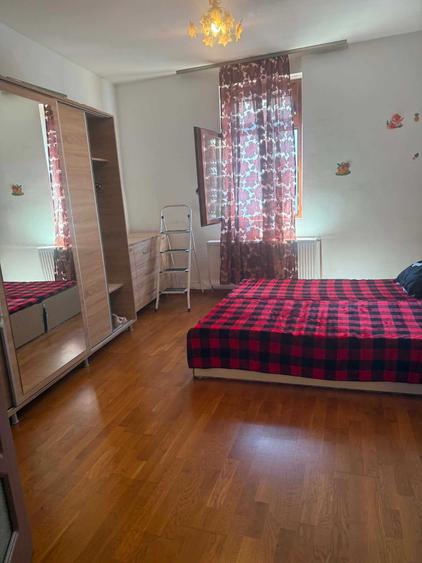 Casă cu 2 camere în Central