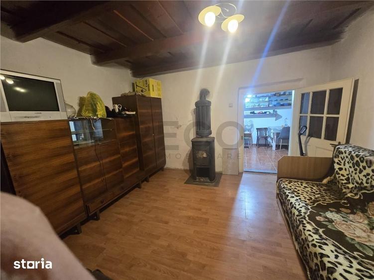 Casă cu 2 camere cu Teren 2685 Mp în Curtuișeni