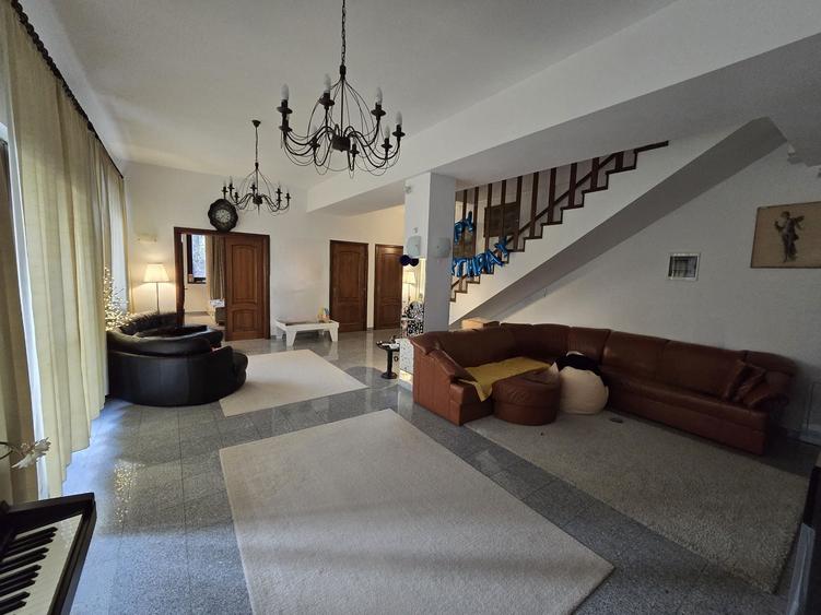 Spațiu comercial, de 285 mp, în Bucureștii Noi