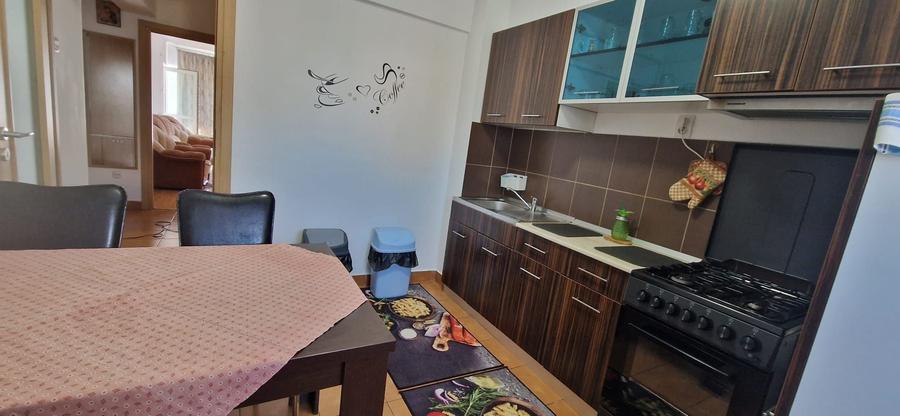Apartament cu 2 camere decomandat în Valea Adâncă — fotografia 3