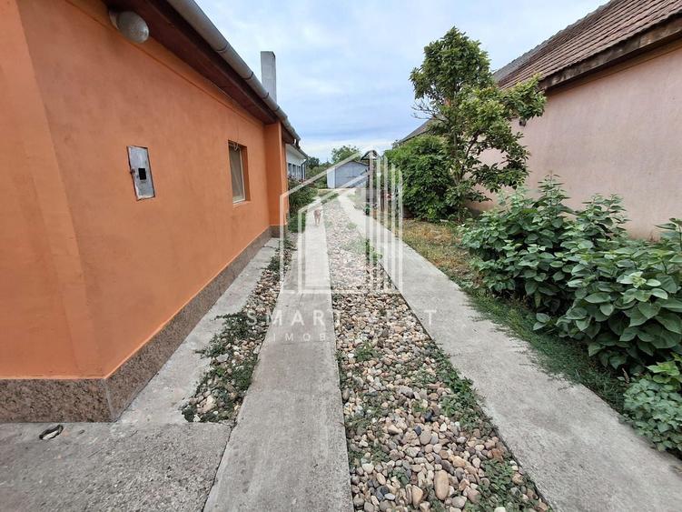 Casă individuală cu 3 camere cu Canalizare în Lazuri