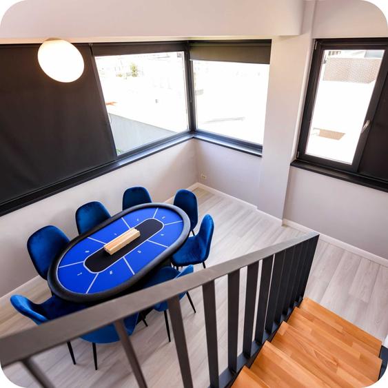 Apartament cu 4 camere decomandat în Mamaia