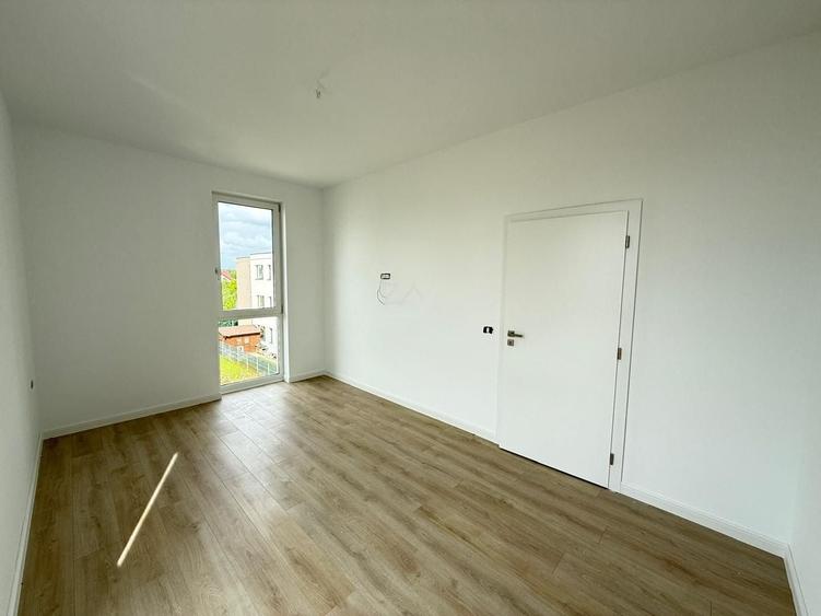 Apartament cu 2 camere semidecomandat în Freidorf