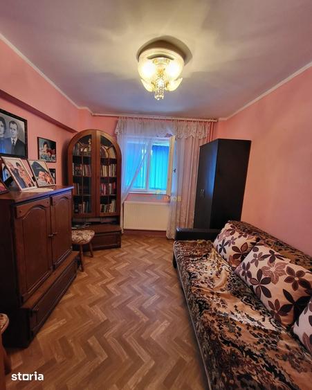 Apartament cu 3 camere decomandat în Bistrița Lac