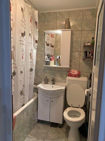 Apartament cu 2 camere decomandat în Berceni