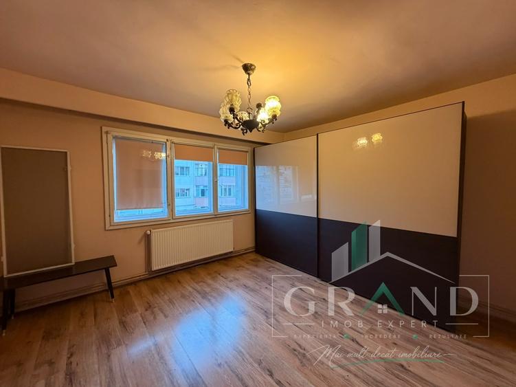 Apartament cu 4 camere decomandat, mobilat în Mănăștur