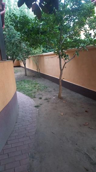 Casă cu 4 camere în Preajba