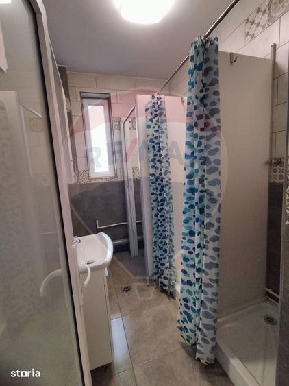 Casă cu 7 camere cu Teren 212 Mp în Ștefan cel Mare