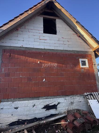 Vand casa in Dusesti 35 km de Oradea