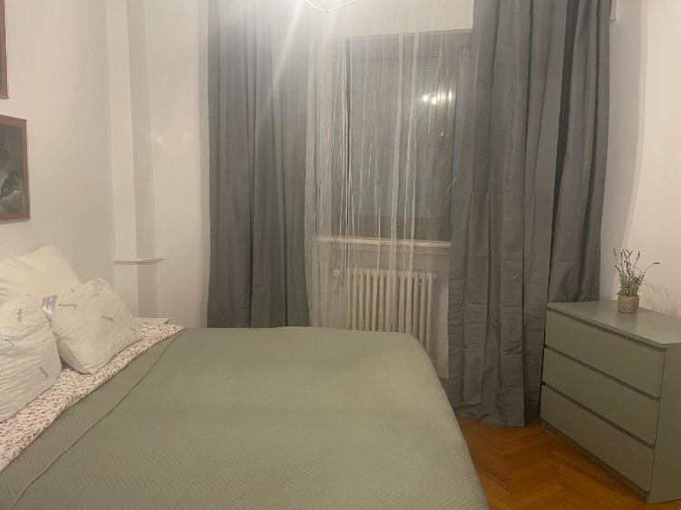 Garsonieră decomandată în Universitate