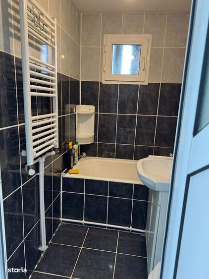 Apartament cu 2 camere în Tei