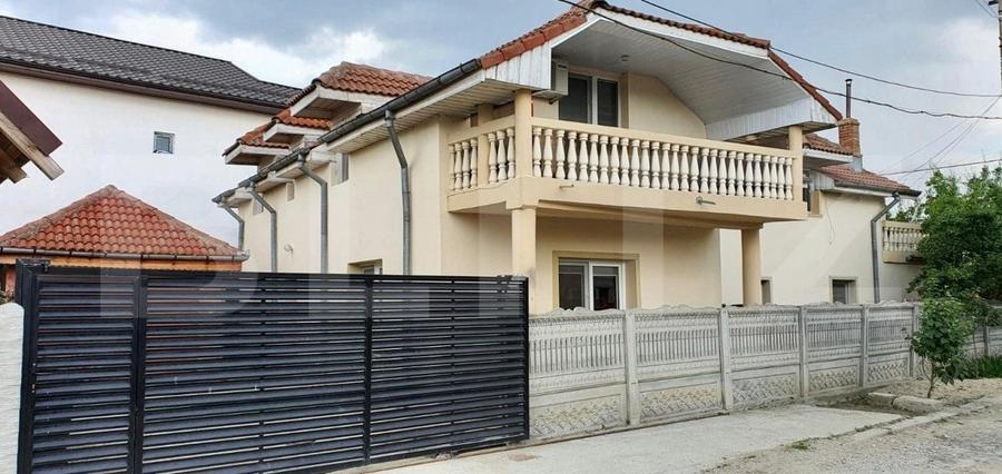 Casă individuală cu 7 camere cu Garaj în Romanești