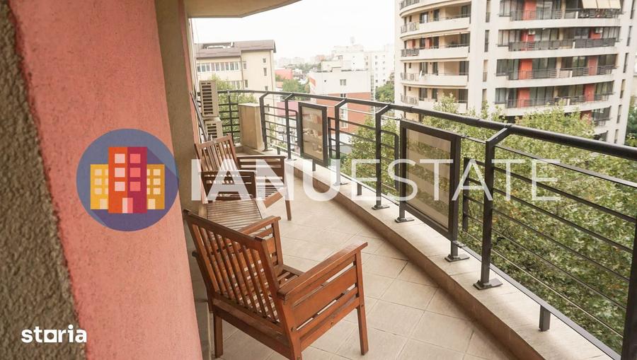 Apartament cu 3 camere decomandat în Tei