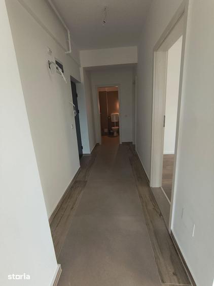 Apartament cu 3 camere în Brâncoveanu