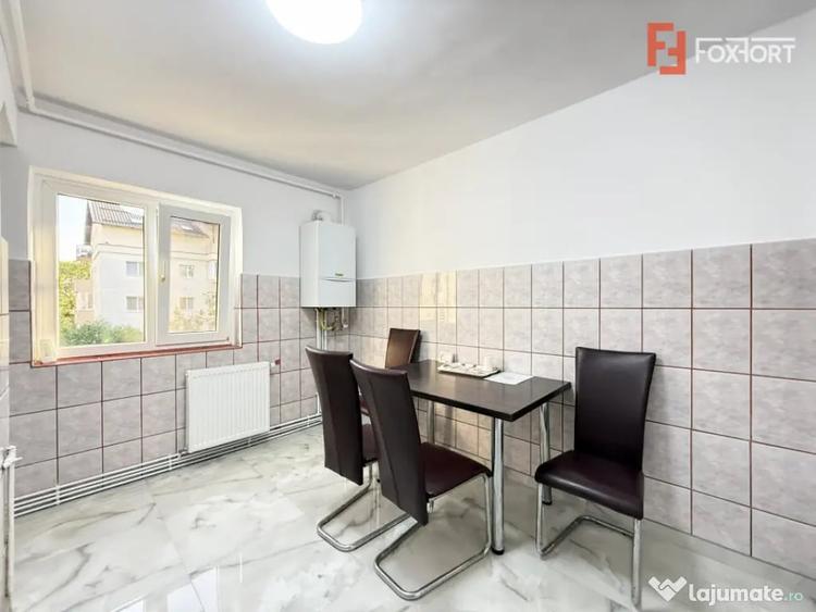 Apartament cu 3 camere decomandat în Girocului
