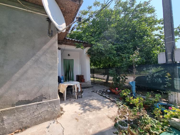 Casă individuală cu 5 camere cu Teren 1750 Mp în Movilița