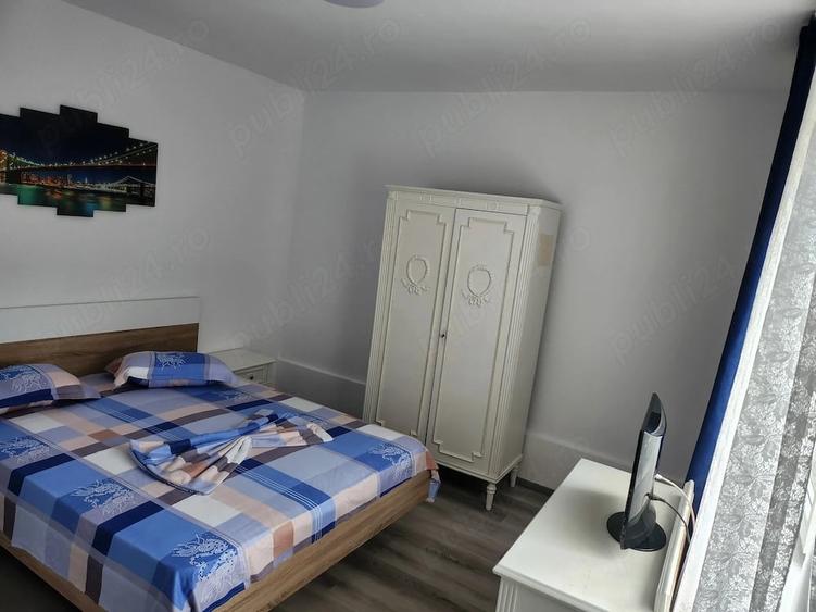 Casă cu 7 camere cu Teren 300 Mp în Nord