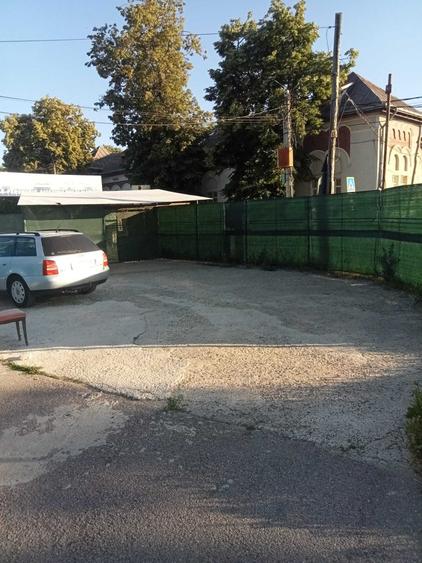 Spațiu comercial, în Central