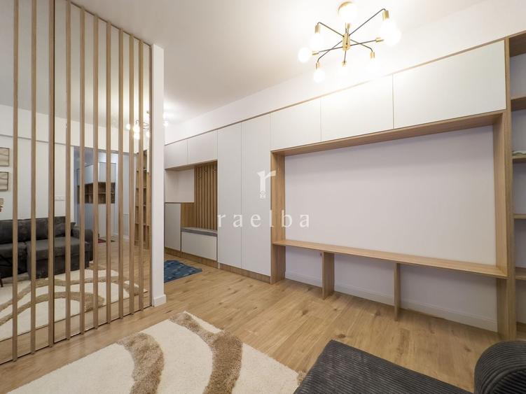 Apartament cu 3 camere semidecomandat, mobilat în Pipera