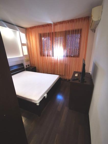 Apartament cu 2 camere decomandat în Micro 21