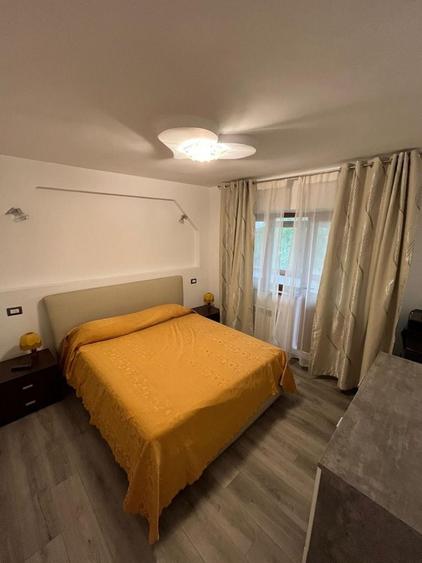 Apartament cu 3 camere decomandat în Obor