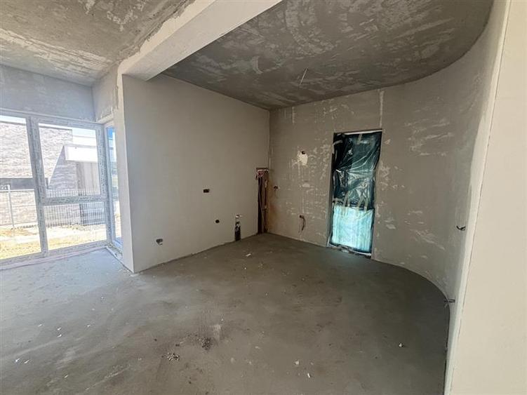 Casă cu 3 camere cu Teren 570 Mp în Dealuri Oradea