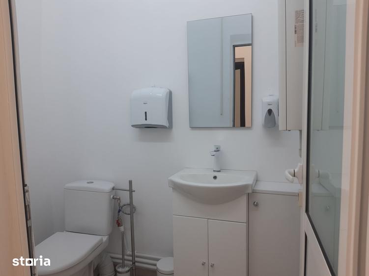 Spațiu comercial, de 55 mp, în Podu Roș