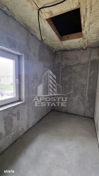 Duplex de vanzare cu 4 camere, Giarmata - 2