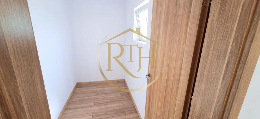 Duplex cu 4 camere cu Canalizare în Dumbrăvița