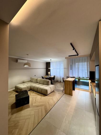 Apartament cu 2 camere decomandat în Exterior Vest