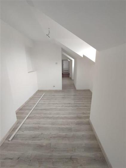 Apartament cu 2 camere semidecomandat în Polonă