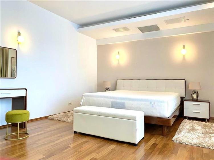Apartament cu 3 camere decomandat, mobilat în Șoseaua Nordului