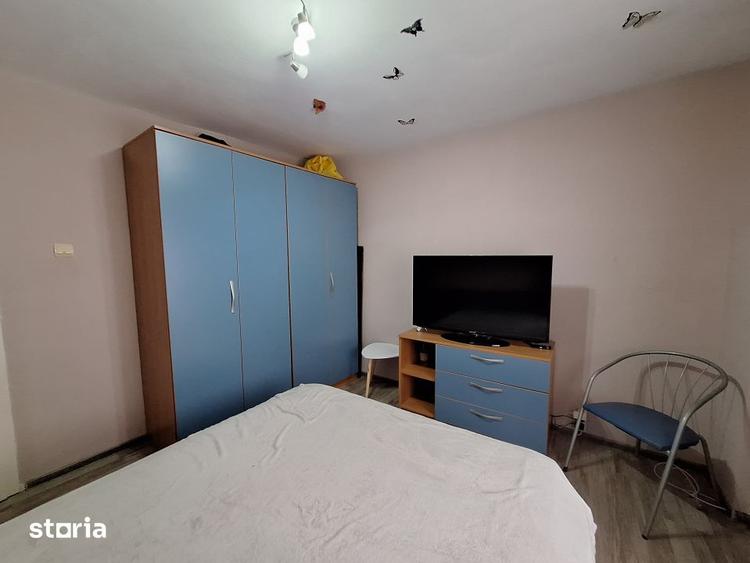 Apartament cu 3 camere decomandat, mobilat în Aradului