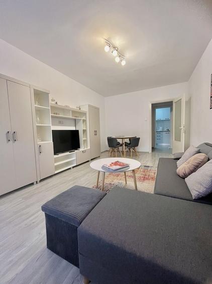 Apartament cu 2 camere decomandat în Ștrand