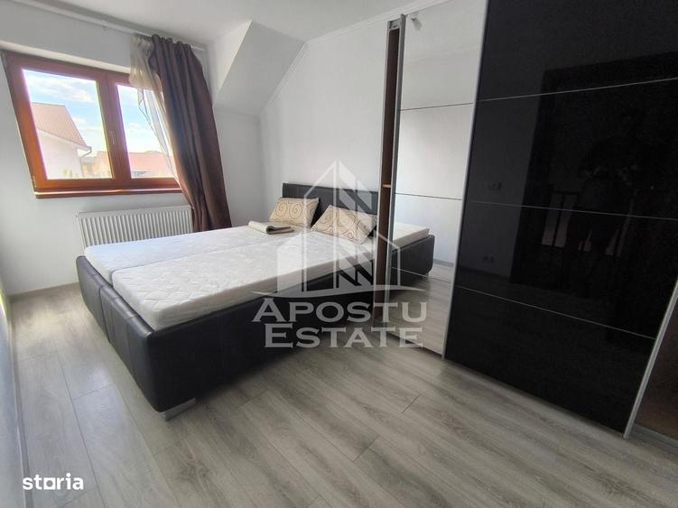Casă cu 4 camere în Dumbrăvița