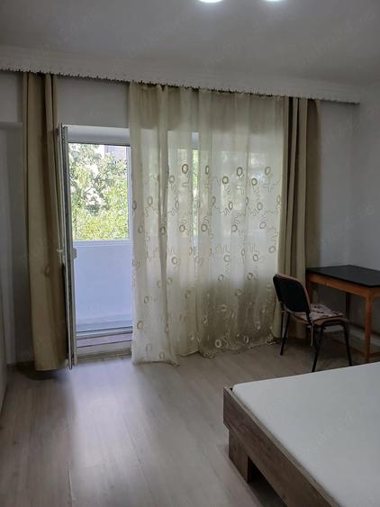 Garsonieră decomandată în Gară