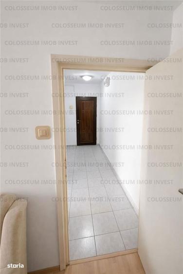 Apartament cu 3 camere decomandat în Astra