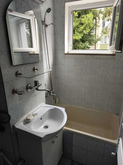 Apartament cu 2 camere decomandat în Semicentral